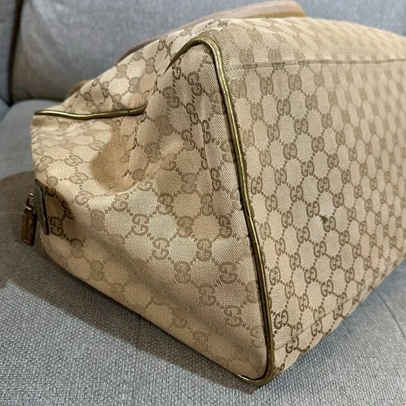 GUCCI BAG - Picture 12 of 16